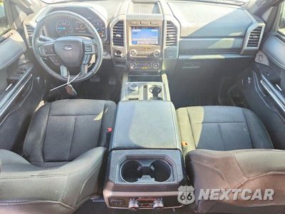 Zdjęcie 8 z 13 samochodu: 2019 FORD EXPEDITION XLT VIN:1FMJU1HT4KEA69305 - miniatura