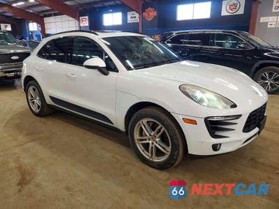 Czwarte zdjęcie samochodu z boku: 2017 PORSCHE MACAN S VIN:WP1AB2A5XHLB14407 - miniatura