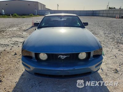 Piąte zdjęcie samochodu w środku: 2006 FORD MUSTANG GT VIN:1ZVFT82H865136484 - miniatura