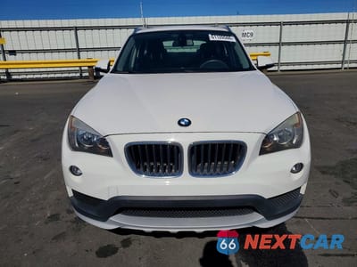 Piąte zdjęcie samochodu w środku: 2015 BMW X1 SDRIVE28I VIN:WBAVM1C58FV314463 - miniatura