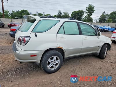 Trzecie zdjęcie samochodu z tyłu: 2002 LEXUS RX 300 VIN:JTJHF10UX20285073 - miniatura