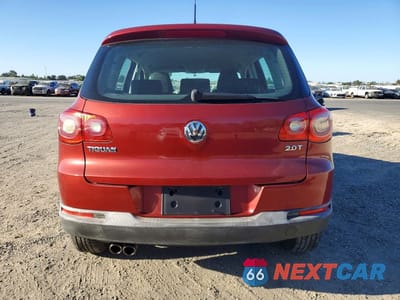 Zdjęcie 6 z 13 samochodu: 2010 VOLKSWAGEN TIGUAN S/SE/SEL VIN:WVGAV7AX4AW000474 - miniatura