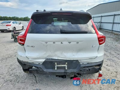 Zdjęcie 9 z 24 samochodu: 2021 VOLVO XC40 RECHARGE VIN:YV4ED3UR7M2536343 - miniatura