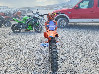 Czwarte zdjęcie samochodu z boku: 2016 KTM 250 SX-F VIN:VBKSXK433GM150691 - miniatura