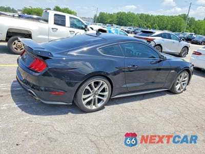 Trzecie zdjęcie samochodu z tyłu: 2021 FORD MUSTANG GT VIN:1FA6P8CF4M5110777 - miniatura