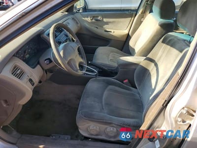 Zdjęcie 7 z 12 samochodu: 1999 HONDA ACCORD LX VIN:1HGCG5641XA026211 - miniatura