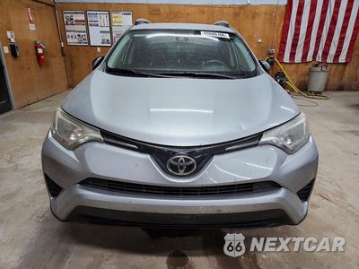 Piąte zdjęcie samochodu w środku: 2017 TOYOTA RAV4 LE VIN:2T3BFREV2HW639732 - miniatura