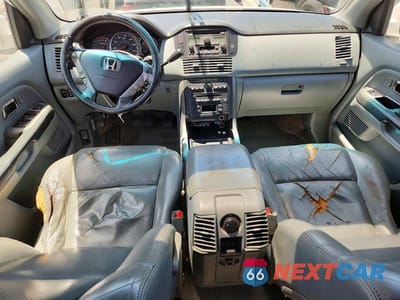 Zdjęcie 8 z 13 samochodu: 2005 HONDA PILOT EXL VIN:5FNYF18585B039385 - miniatura