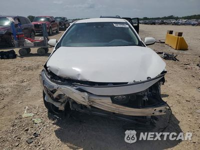 Piąte zdjęcie samochodu w środku: 2021 TOYOTA COROLLA LE VIN:JTDEAMDEXMJ003682 - miniatura