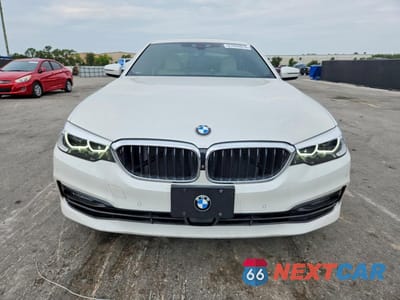 Piąte zdjęcie samochodu w środku: 2017 BMW 530 I VIN:WBAJA5C30HG895428 - miniatura
