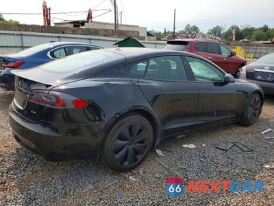 Trzecie zdjęcie samochodu z tyłu: 2021 TESLA MODEL S VIN:5YJSA1E61MF449753 - miniatura