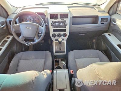 Zdjęcie 8 z 13 samochodu: 2008 JEEP PATRIOT SPORT VIN:1J8FF28WX8D752668 - miniatura