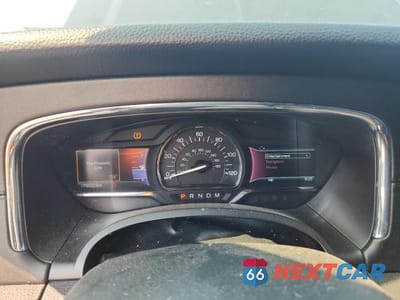 Zdjęcie 9 z 13 samochodu: 2015 LINCOLN NAVIGATOR L VIN:5LMJJ3JT4FEJ04586 - miniatura