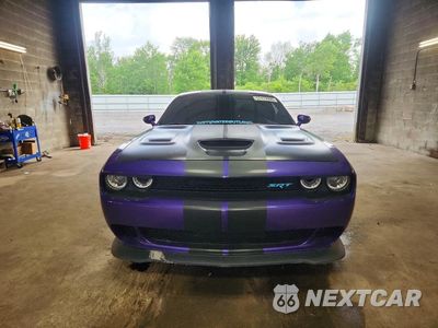 Piąte zdjęcie samochodu w środku: 2016 DODGE CHALLENGER SRT HELLCAT VIN:2C3CDYAGXDH582223 - miniatura