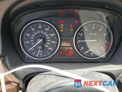 Zdjęcie 9 z 12 samochodu: 2011 BMW 335 I VIN:WBAKG7C56BE598490 - miniatura