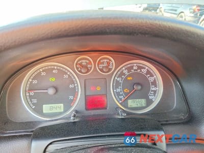 Zdjęcie 9 z 12 samochodu: 2002 VOLKSWAGEN PASSAT GLS VIN:WVWPD63B32P124423 - miniatura