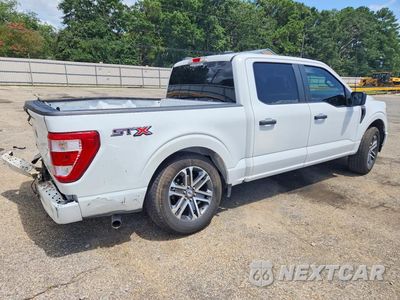 Piąte zdjęcie samochodu w środku: 2022 FORD F150 SUPERCREW VIN:1FTEW1CP8NKE63583 - miniatura
