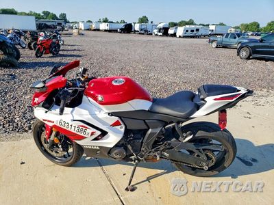 Trzecie zdjęcie samochodu z tyłu: 2026 YAMAHA YZF690 S VIN:JYARM60E5TA000919 - miniatura