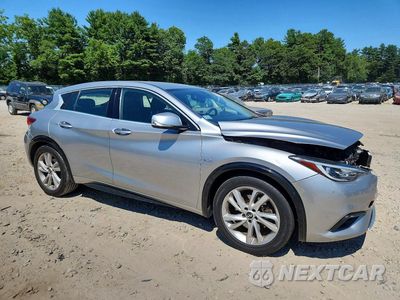 Czwarte zdjęcie samochodu z boku: 2018 INFINITI QX30 LUXURY VIN:SJKCH5CP1JA057926 - miniatura