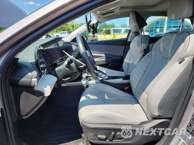 Zdjęcie 7 z 12 samochodu: 2025 HYUNDAI ELANTRA LIMITED VIN:KMHLN4DJ1SU139585 - miniatura