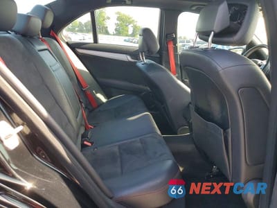 Zdjęcie 10 z 12 samochodu: 2013 MERCEDES-BENZ C 250 VIN:WDDGF4HB5DA797538 - miniatura