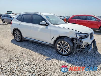 Czwarte zdjęcie samochodu z boku: 2019 BMW X3 SDRIVE30I VIN:5UXTR7C54KLR50221 - miniatura