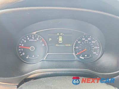 Zdjęcie 9 z 13 samochodu: 2018 KIA SOUL ! VIN:KNDJX3AA2J7584693 - miniatura