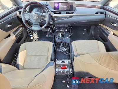Zdjęcie 8 z 13 samochodu: 2021 LEXUS ES 250 BASE VIN:58AD11D12MU004514 - miniatura