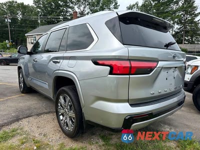 Drugie zdjęcie samochodu z przodu: 2024 TOYOTA SEQUOIA CAPSTONE VIN:7SVAAABA4RX030349 - miniatura