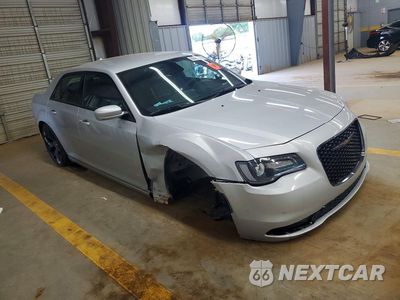 Czwarte zdjęcie samochodu z boku: 2021 CHRYSLER 300 S VIN:2C3CCABG5MH528966 - miniatura