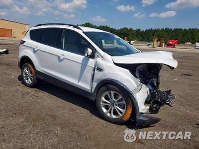 Czwarte zdjęcie samochodu z boku: 2017 FORD ESCAPE SE VIN:1FMCU9GD5HUA27077 - miniatura
