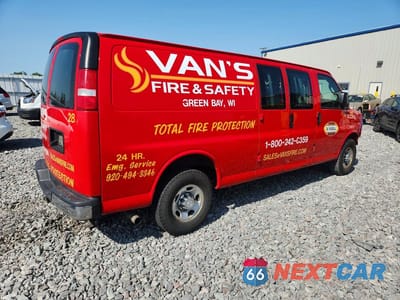 Trzecie zdjęcie samochodu z tyłu: 2018 CHEVROLET EXPRESS G2500 VIN:1GCWGBFG6J1175788 - miniatura