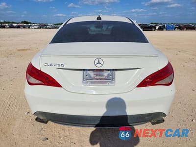 Zdjęcie 6 z 13 samochodu: 2016 MERCEDES-BENZ CLA 250 VIN:WDDSJ4EB3GN339054 - miniatura