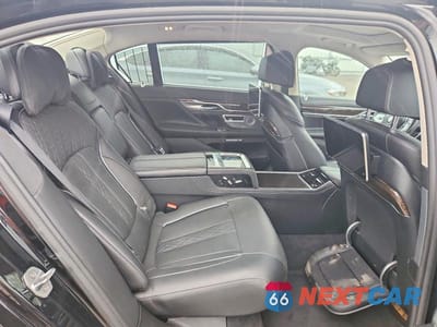 Zdjęcie 10 z 12 samochodu: 2016 BMW 750 XI VIN:WBA7F2C52GG419238 - miniatura