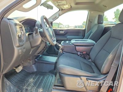 Zdjęcie 7 z 12 samochodu: 2021 CHEVROLET SILVERADO C1500 VIN:3GCNWAEFXMG398519 - miniatura