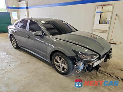 Czwarte zdjęcie samochodu z boku: 2021 HYUNDAI SONATA SE VIN:5NPEG4JA8MH114854 - miniatura