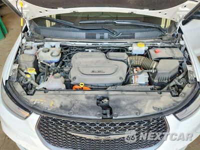 Zdjęcie 12 z 13 samochodu: 2024 CHRYSLER PACIFICA HYBRID SELECT VIN:2C4RC1S72RR178025 - miniatura