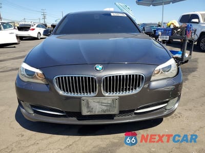 Piąte zdjęcie samochodu w środku: 2011 BMW 528 I VIN:WBAFR1C5XBC744491 - miniatura