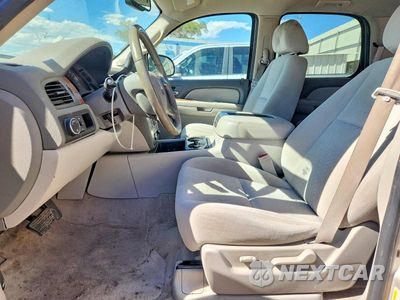 Zdjęcie 7 z 13 samochodu: 2007 GMC YUKON VIN:1GKFC13077R225223 - miniatura