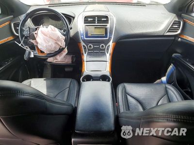 Zdjęcie 8 z 13 samochodu: 2017 LINCOLN MKX RESERVE VIN:2LMPJ6LRXHBL14015 - miniatura