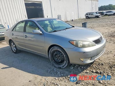 Czwarte zdjęcie samochodu z boku: 2005 TOYOTA CAMRY SE VIN:4T1BE32K95U533549 - miniatura