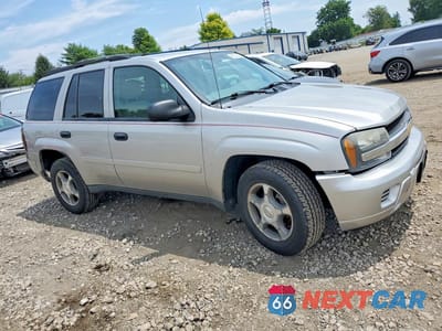 Czwarte zdjęcie samochodu z boku: 2007 CHEVROLET TRAILBLAZER LS VIN:1GNDT13S872111249 - miniatura