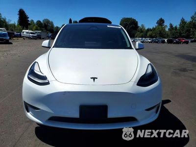 Piąte zdjęcie samochodu w środku: 2025 TESLA MODEL Y VIN:7SAYGDEF8SF232338 - miniatura