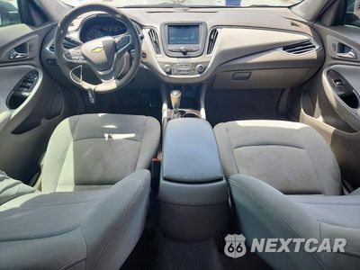 Zdjęcie 8 z 12 samochodu: 2017 CHEVROLET MALIBU LS VIN:1G1ZB5ST1HF292653 - miniatura