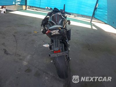 Czwarte zdjęcie samochodu z boku: 2022 KAWASAKI EX650 M VIN:ML5EXEM10NDA49438 - miniatura