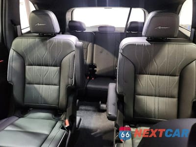 Zdjęcie 10 z 14 samochodu: 2025 BUICK ENCLAVE AVENIR VIN:5GAEVCRS9SJ186052 - miniatura