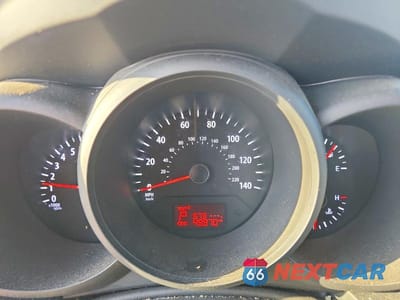 Zdjęcie 9 z 13 samochodu: 2012 KIA SOUL BASE VIN:KNDJT2A51C7383847 - miniatura