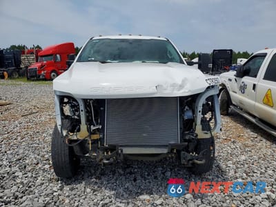 Piąte zdjęcie samochodu w środku: 2025 FORD F350 SUPER DUTY VIN:1FD8W3HNXSED07857 - miniatura