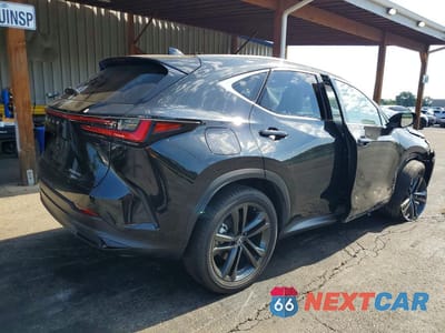 Trzecie zdjęcie samochodu z tyłu: 2025 LEXUS NX 450H+ BASE VIN:JTJHKCFZ8S2061377 - miniatura