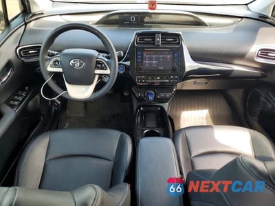 Zdjęcie 8 z 12 samochodu: 2018 TOYOTA PRIUS THREE TOURING VIN:JTDKARFU2J3061130 - miniatura
